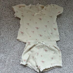 Quincy Mae Cream Floral Kids Pajamas